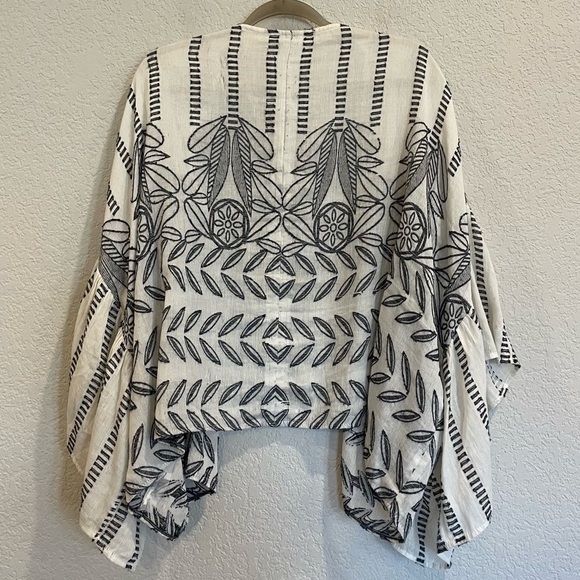 Anthropologie Akemi + Kin Annabella Ruffled Kimono - Full Gorgeous Embroidery! - Picture 7 of 9